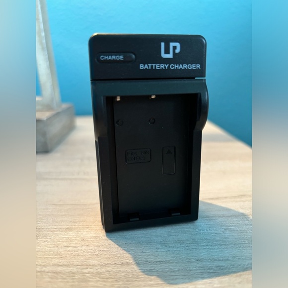 Nikon D40 ED 18-55 mm with bag and accessories - Picture 9 of 9